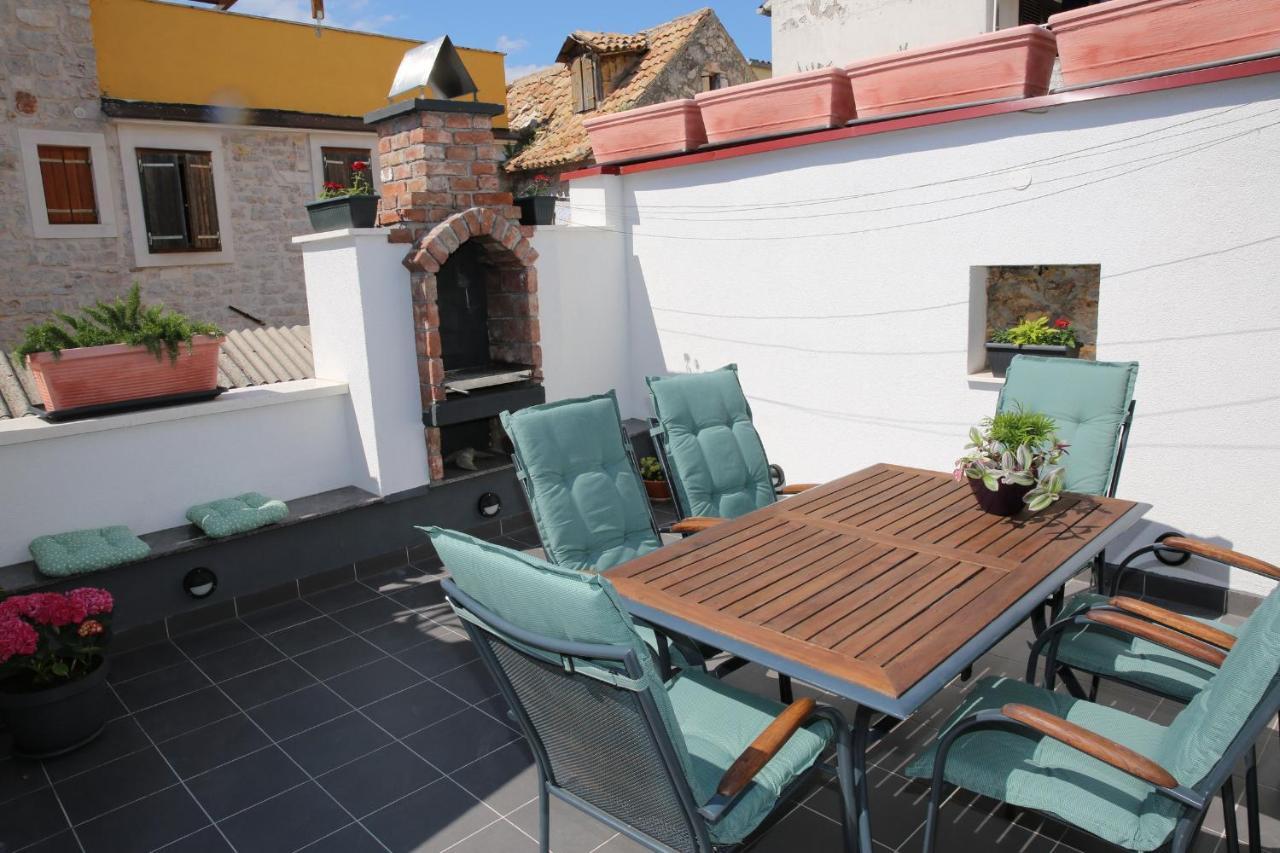 Apartments Stonehouse Vodice Exterior photo